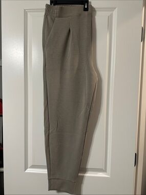Sleek Taupe Pull-On Women’s Skirt